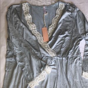 NWT Pinkblush Maternity Sleep Top